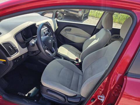 2013 Kia Rio 5-Door LX