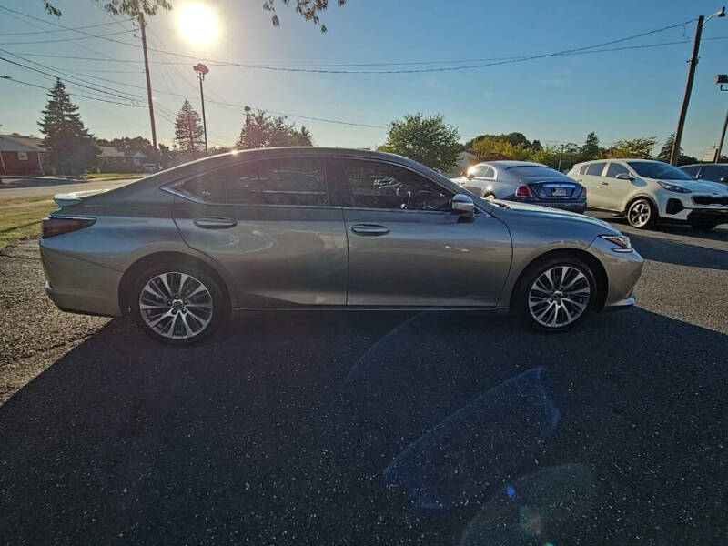 2021 Lexus ES 350