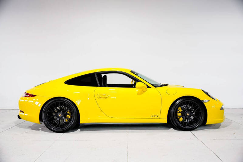 2015 Porsche 911 Carrera GTS