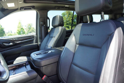 2023 GMC Yukon XL Denali