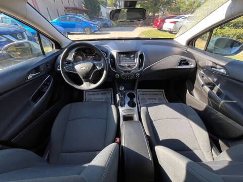 2018 Chevrolet Cruze LT Auto