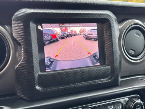 2022 Jeep Gladiator Willys