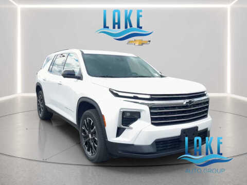 2025 Chevrolet Traverse LT