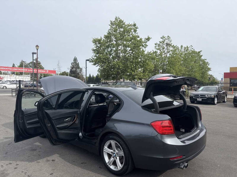 2015 BMW 3 Series 328i