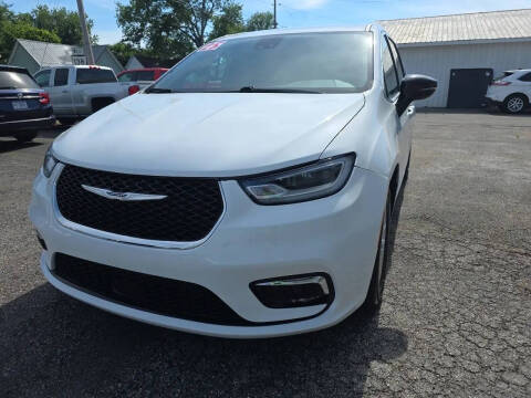 2025 Chrysler Pacifica Select
