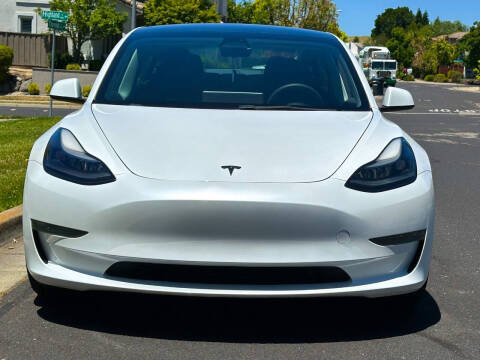 2023 Tesla Model 3 Performance