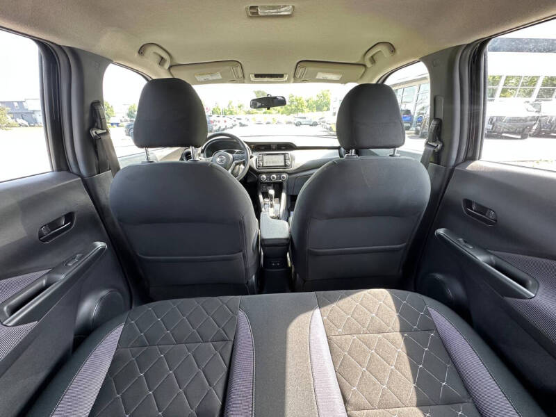 2019 Nissan Kicks S