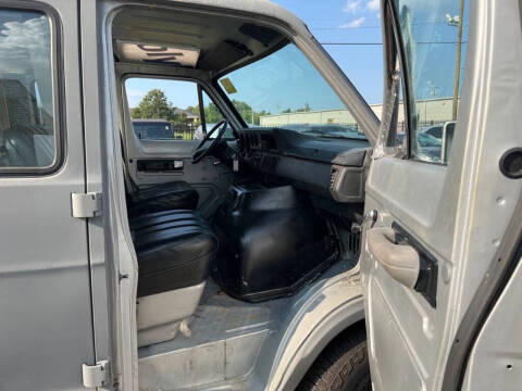 1986 Dodge Ram Van