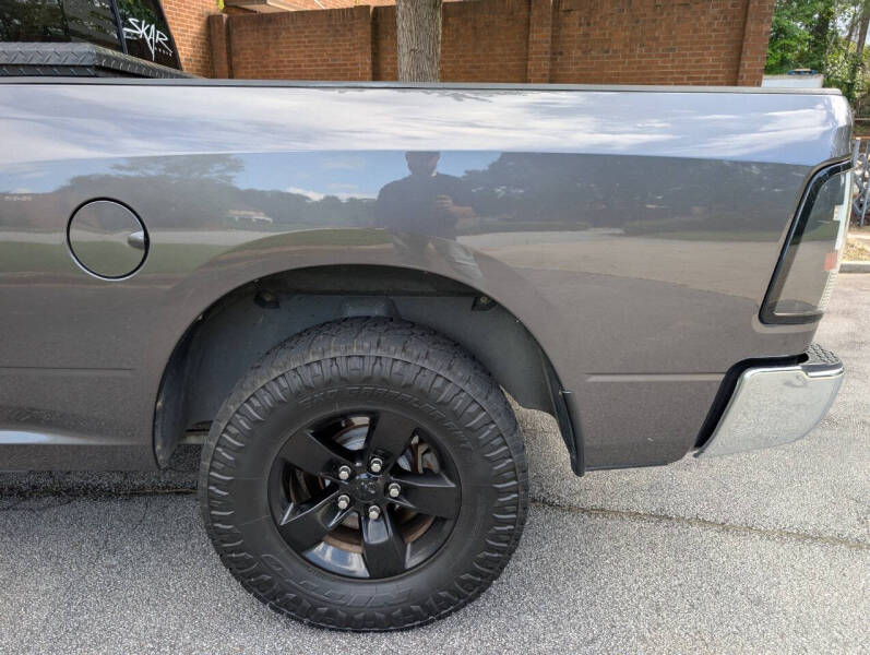 2016 RAM 1500 SLT