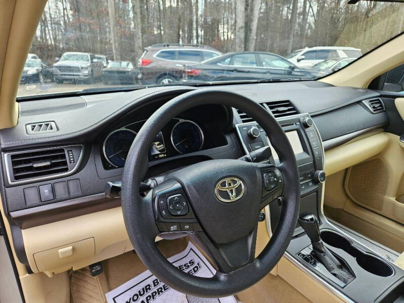 2016 Toyota Camry LE