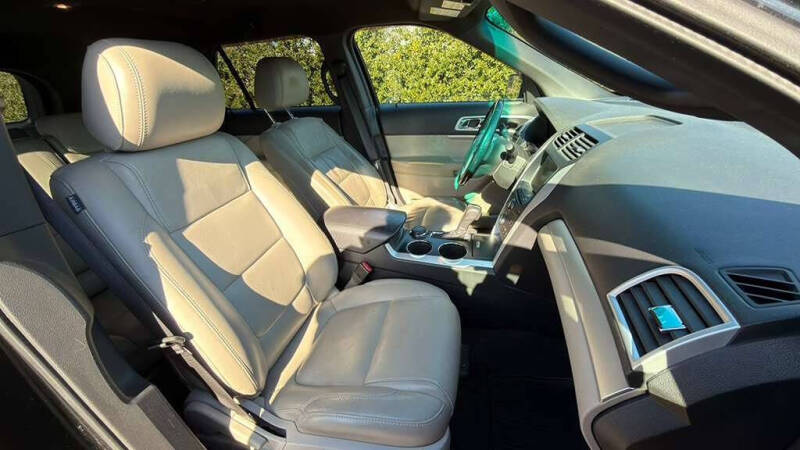 2011 Ford Explorer XLT