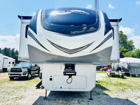 2022 Grand Design RV Solitude ST380FL-R