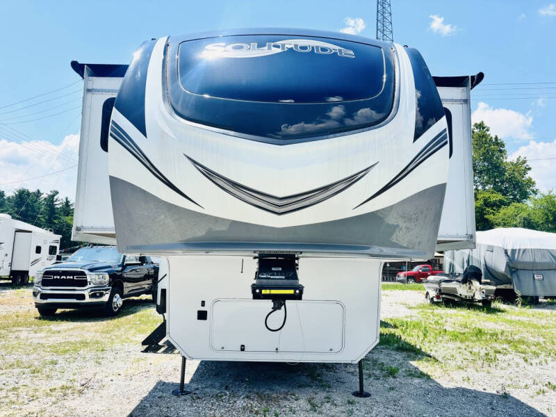 2022 Grand Design RV Solitude ST380FL-R