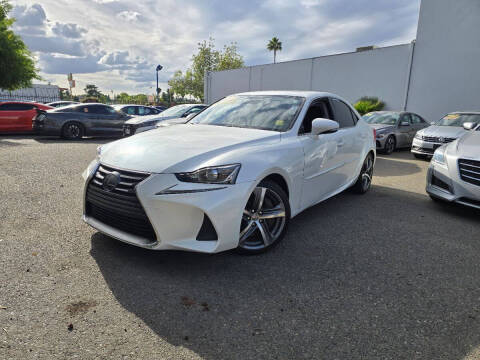 2018 Lexus IS 300