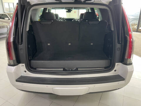 2019 Cadillac Escalade Luxury