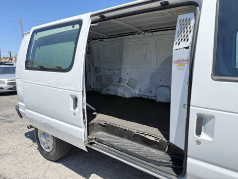2008 Ford E-Series E-250