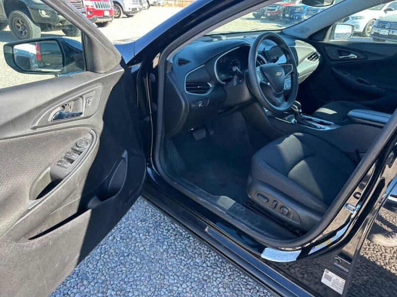 2024 Chevrolet Malibu LT