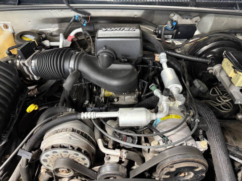 2000 Cadillac Escalade