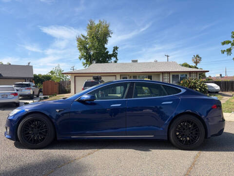 2017 Tesla Model S 75D