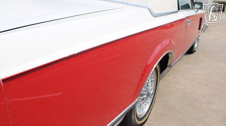 1982 Lincoln Mark VI