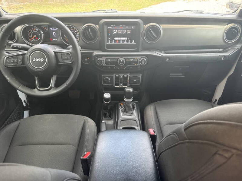 2023 Jeep Gladiator
