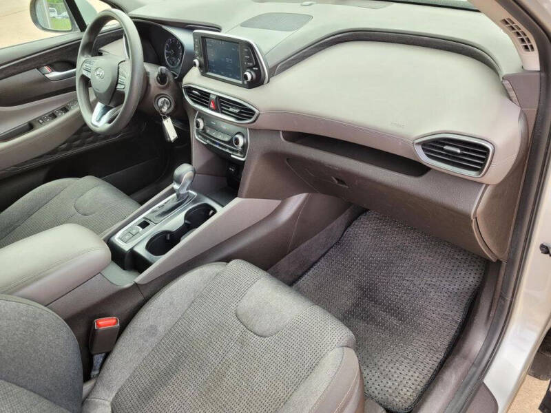 2019 Hyundai Santa Fe SE 2.4L