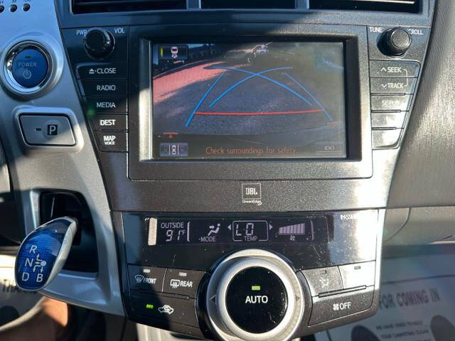 2012 Toyota Prius v Five