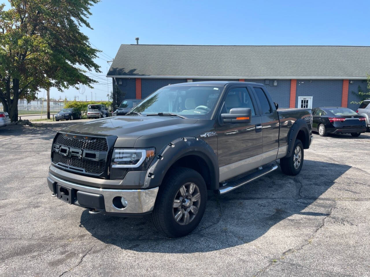 2009 Ford F-150 for sale at AVS AUTO GROUP LLC in CLEVELAND, OH