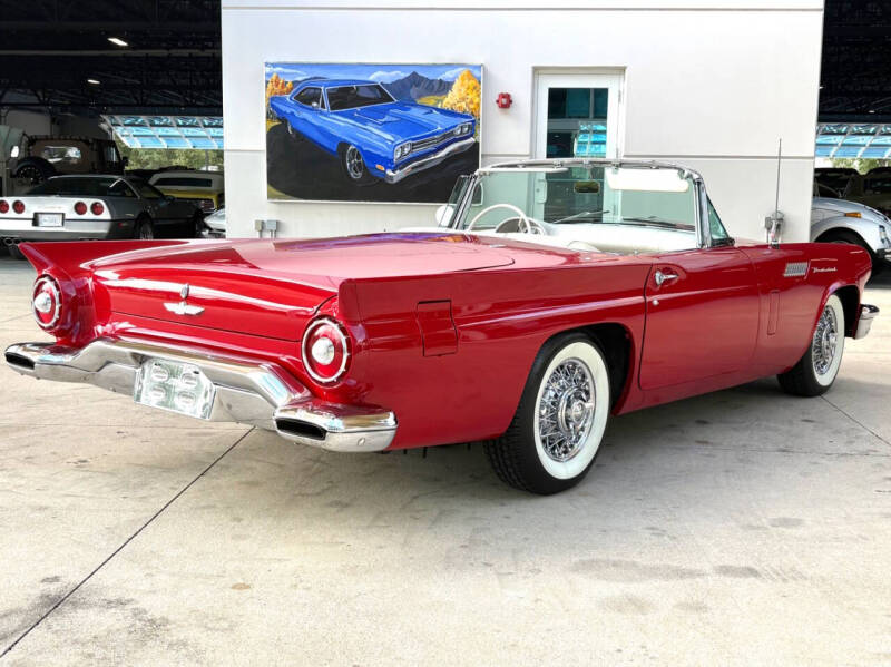 1957 Ford Thunderbird