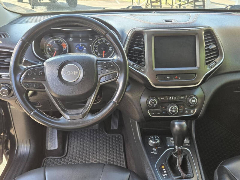 2019 Jeep Cherokee Trailhawk