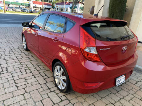 2013 Hyundai Accent SE