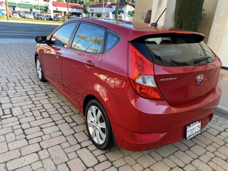 2013 Hyundai Accent SE