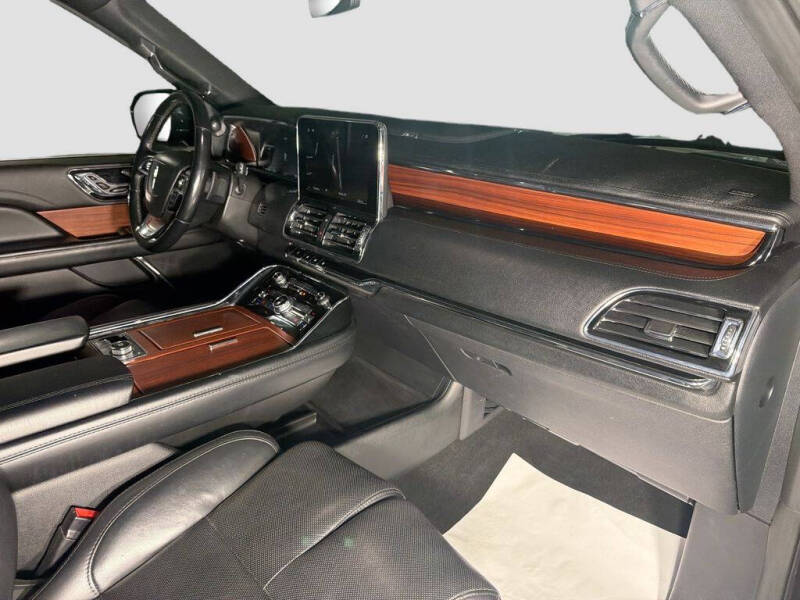 2021 Lincoln Navigator L Reserve