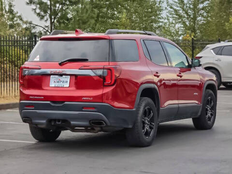 2022 GMC Acadia AT4