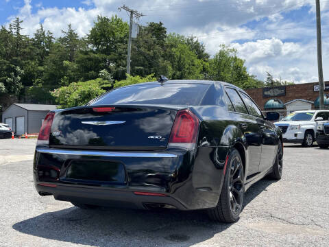 2017 Chrysler 300 S