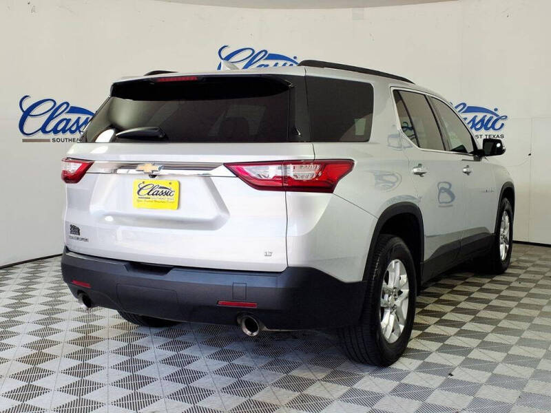 2020 Chevrolet Traverse LT Cloth