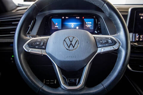 2024 Volkswagen Atlas Cross Sport SEL R-Line 4Motion