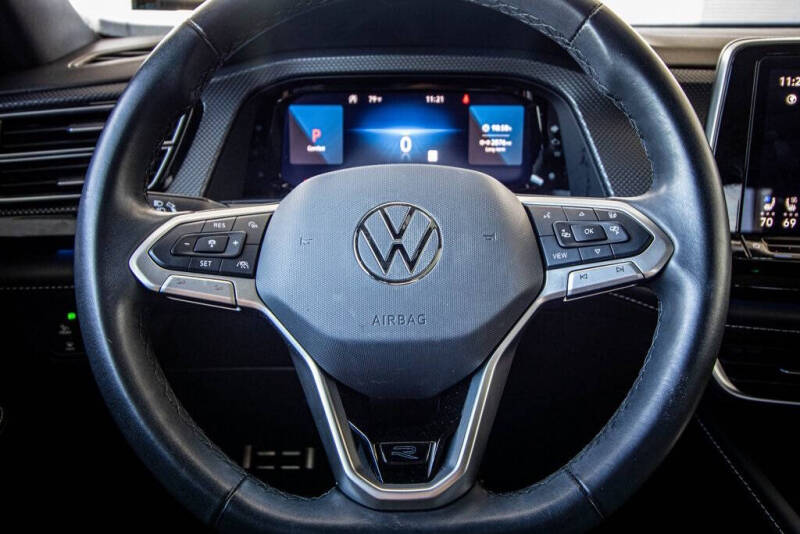 2024 Volkswagen Atlas Cross Sport SEL R-Line 4Motion