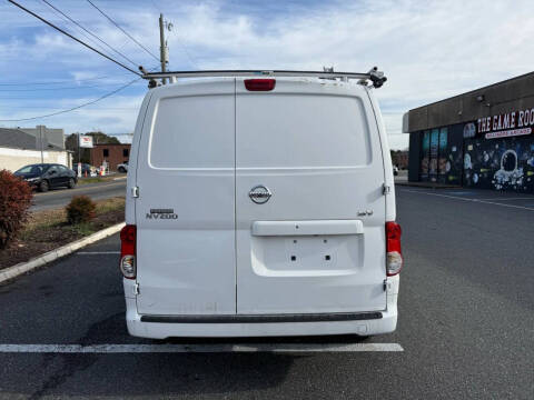 2017 Nissan NV200
