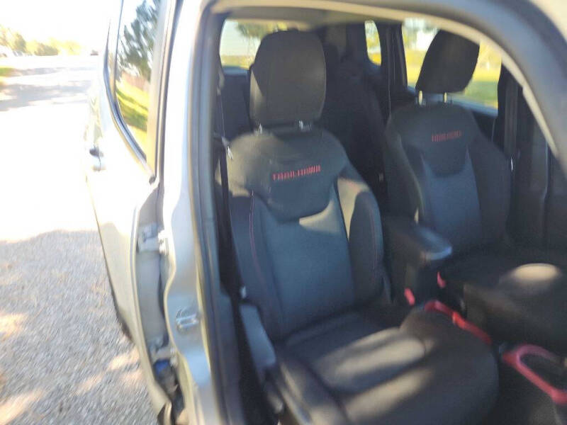 2016 Jeep Renegade Trailhawk