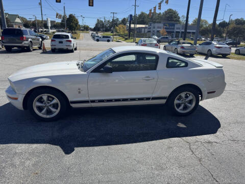 2007 Ford Mustang V6 Deluxe