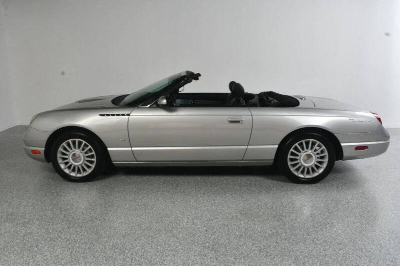 2004 Ford Thunderbird Deluxe
