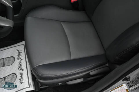 2012 Toyota Prius v Two