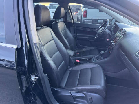 2013 Volkswagen Jetta SportWagen TDI