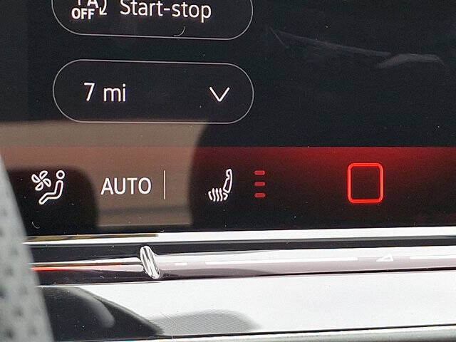 2025 Volkswagen Golf GTI SE