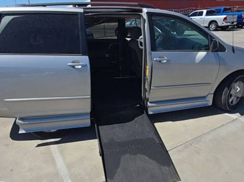 2004 Toyota Sienna