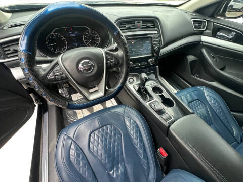 2017 Nissan Maxima
