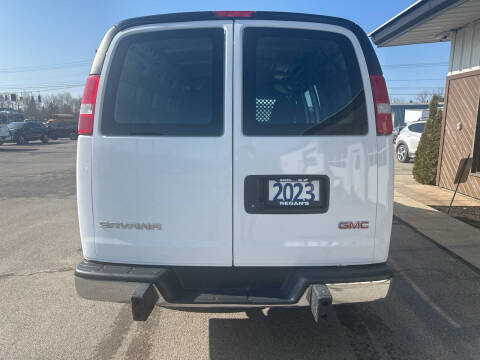 2023 GMC Savana 2500