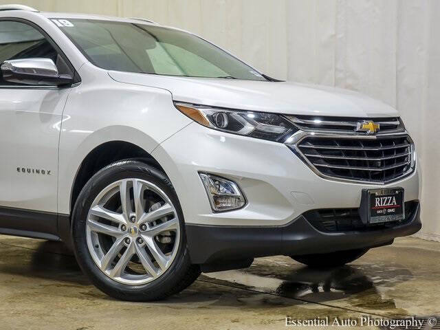 Used 2019 Chevrolet Equinox Premier with VIN 2GNAXYEX4K6301151 for sale in Tinley Park, IL