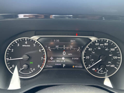 2025 Nissan Pathfinder SL